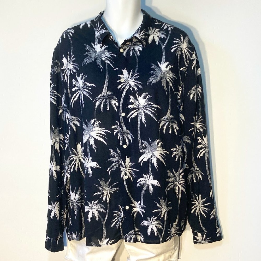 H&M SZ XL Black & White button front longer length shirt neutral comfy office